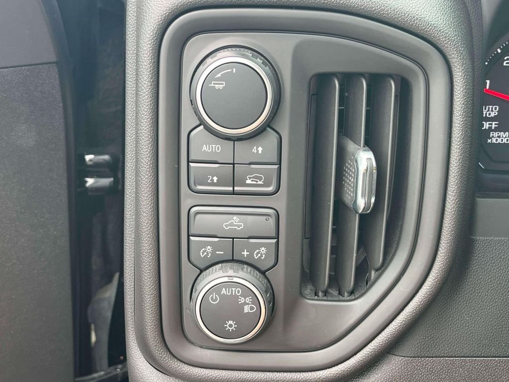 Used 2023 Black Chevrolet Custom image 21