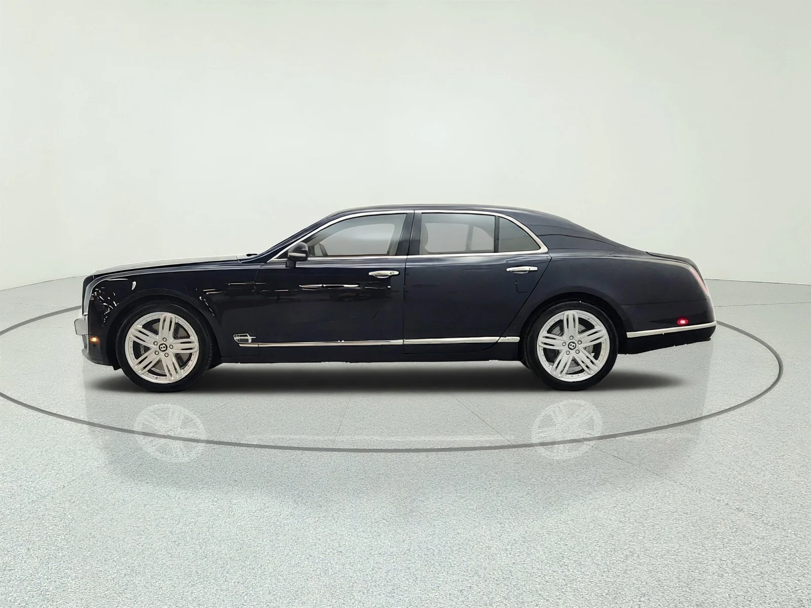 Used 2012 Oxford Blue Solid Bentley 4dr Sdn image 8