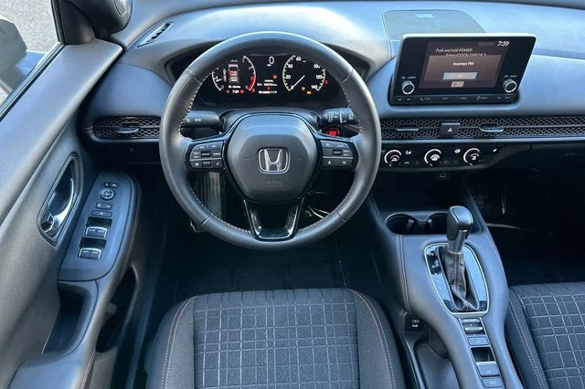 Used 2024  Honda Sport image 15