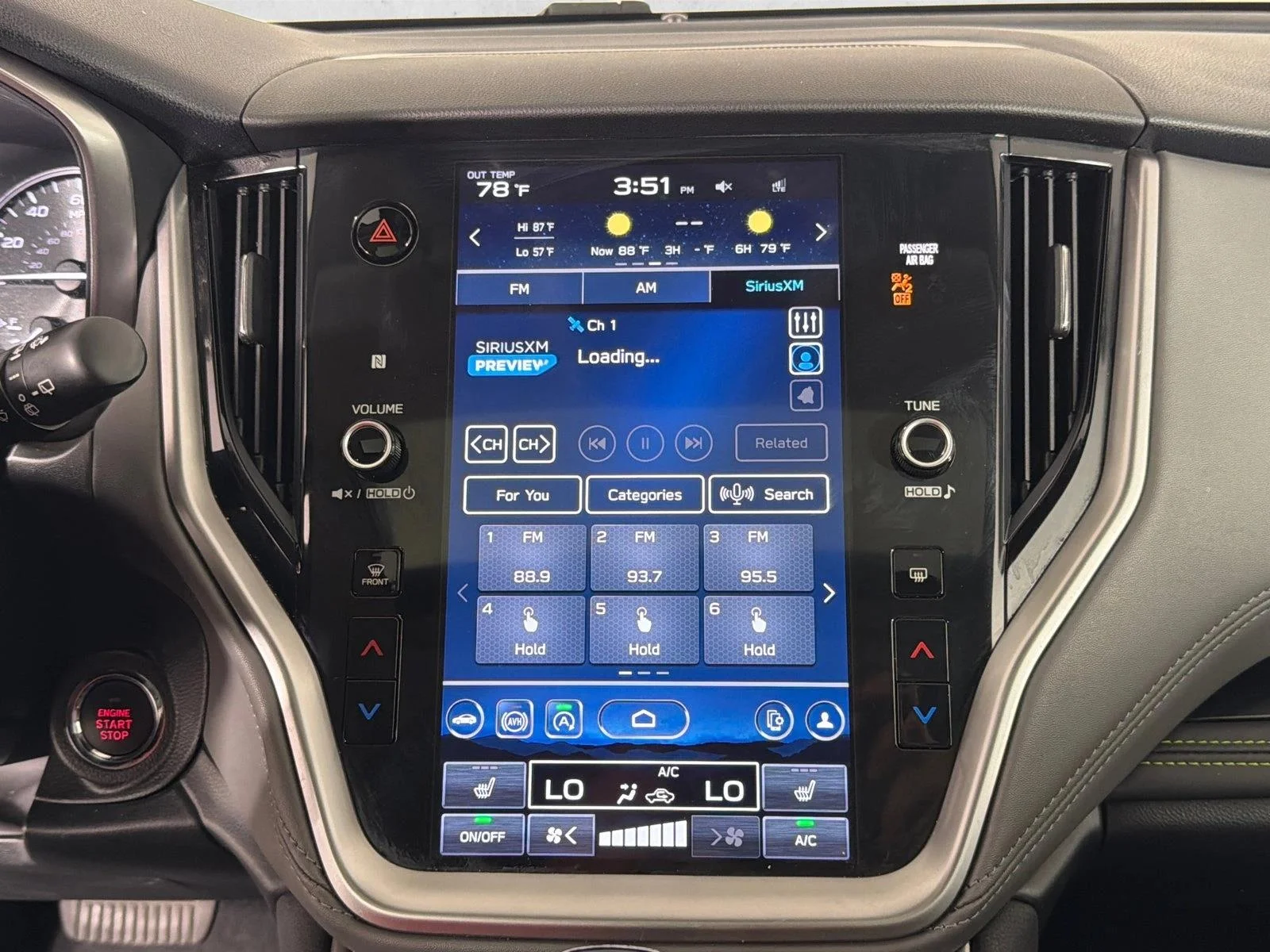 Used 2025 Black Subaru Onyx Edition image 30