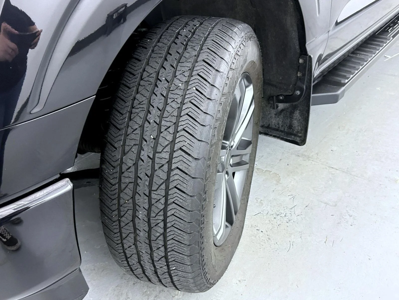 Used 2023 Black Ford Lariat image 24