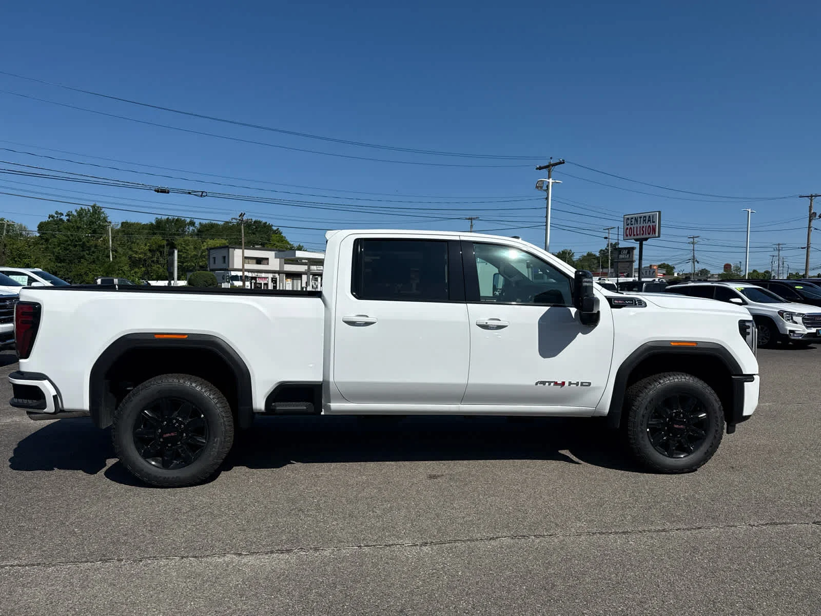 New 2026 Summit White GMC AT4 image 6