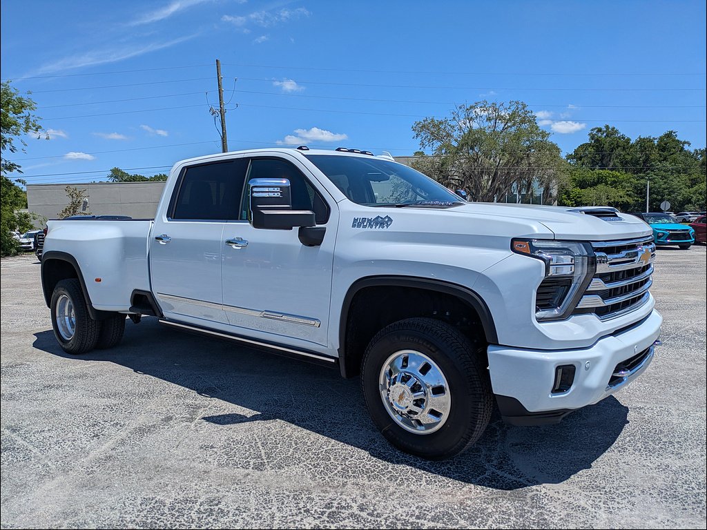 2026 Chevrolet Silverado 3500 HD High Country - Photo 2