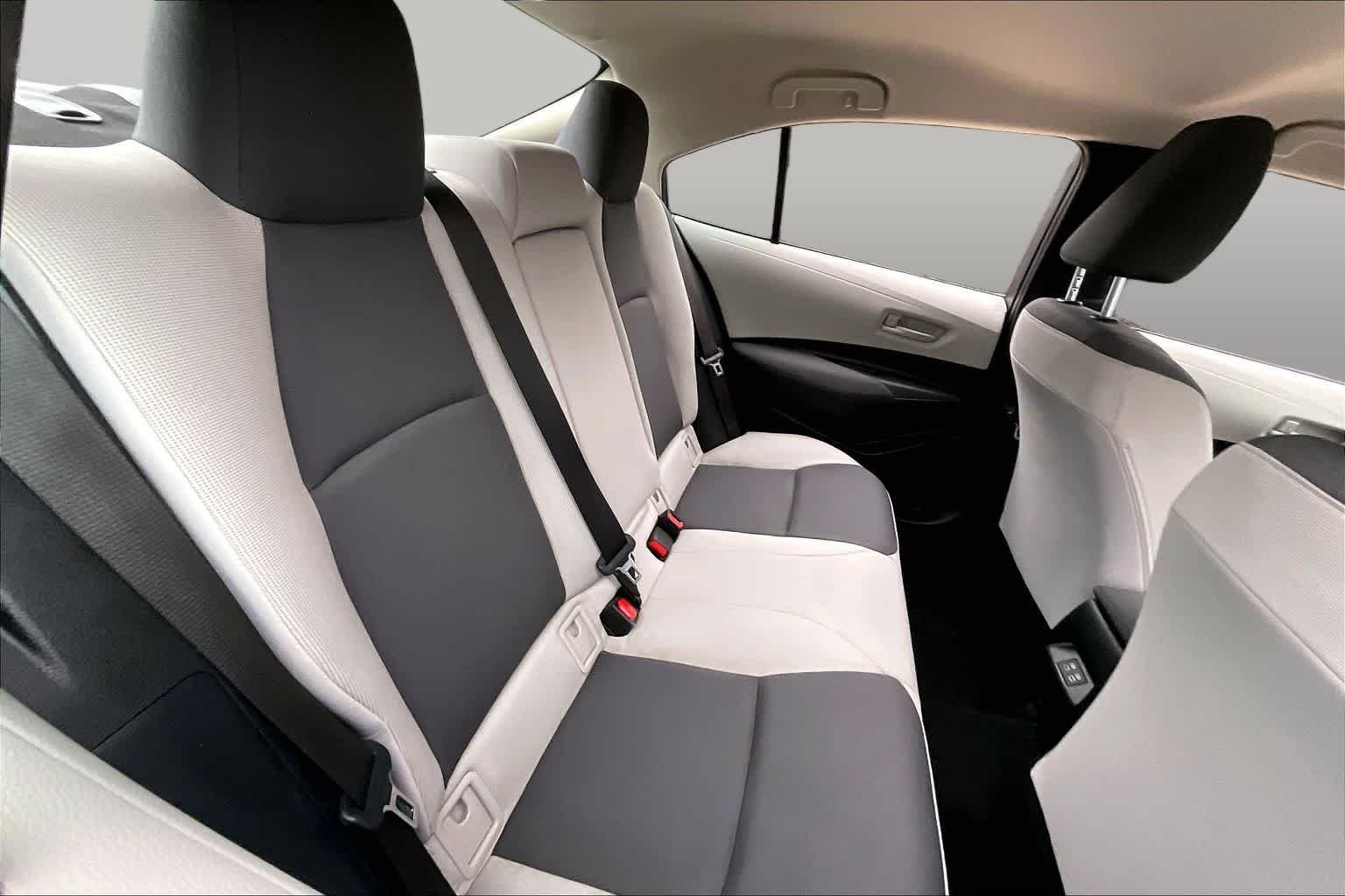 Used 2024 Underground Toyota LE image 19