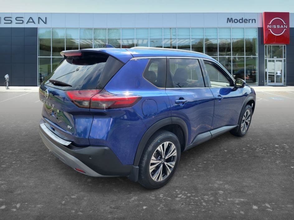 Used 2021 Caspian Blue Metallic Nissan SV image 5