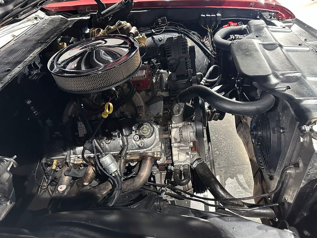 Used 1968 Red Oldsmobile Supreme image 32