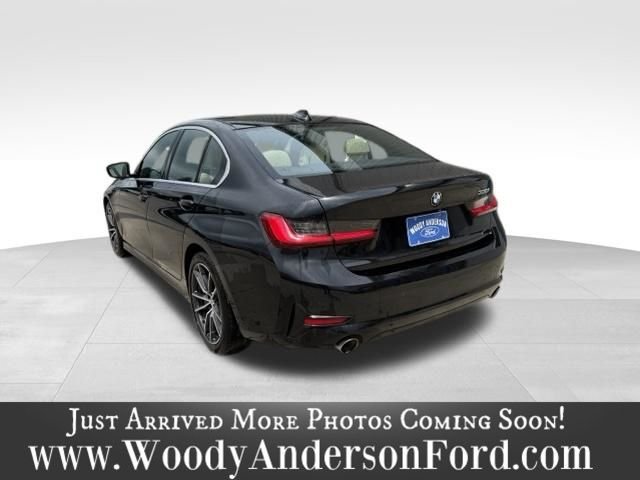 Used 2021 Black Sapphire Metallic BMW 330i image 4