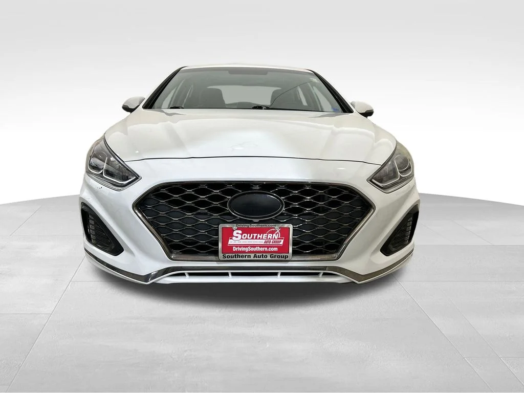 Used 2019 White Hyundai SEL image 9