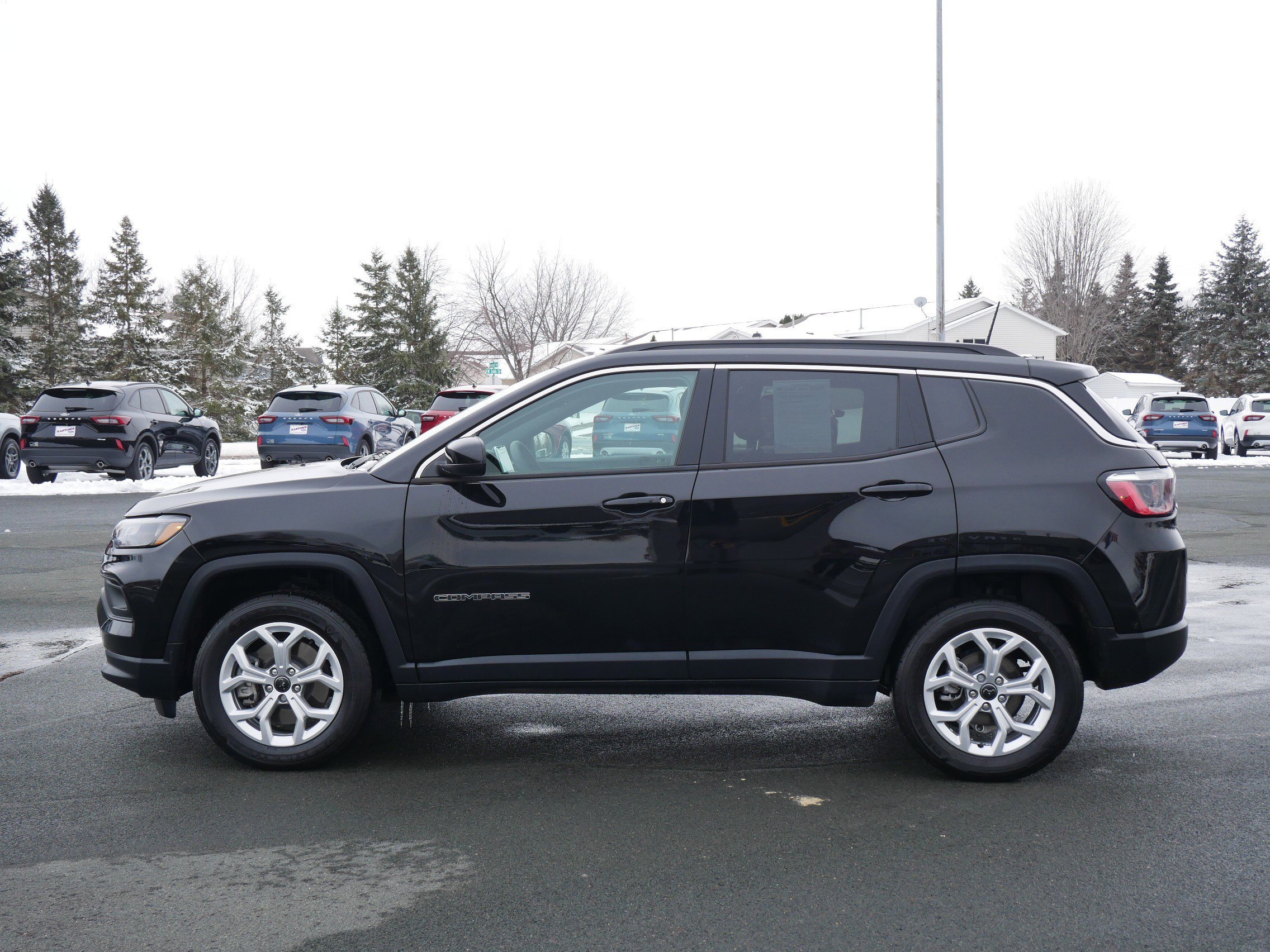 Used 2025 Jeep Compass Latitude with VIN 3C4NJDBN4ST516919 for sale in Hastings, Minnesota