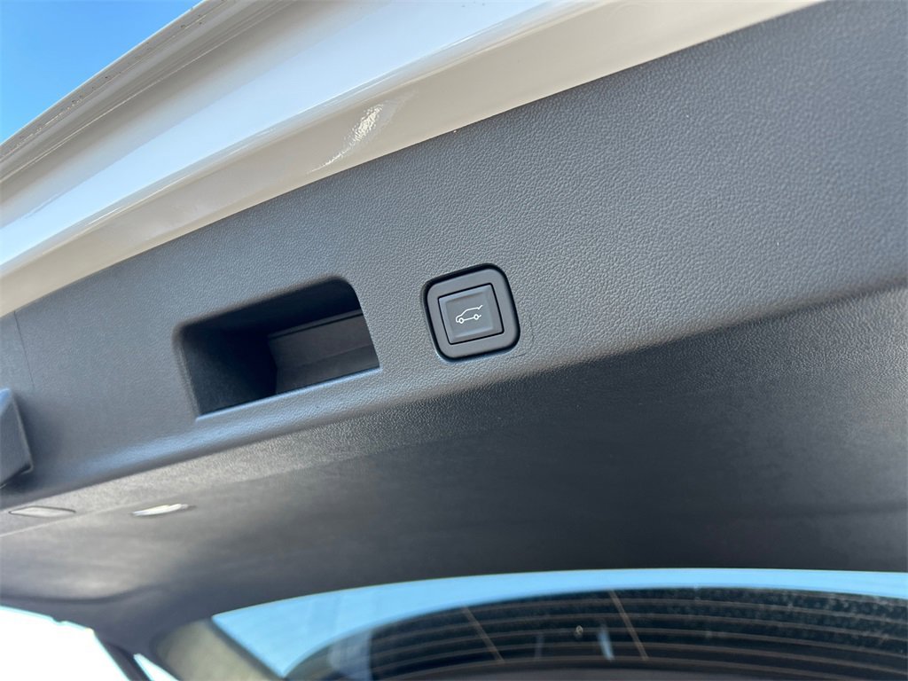 2026 GMC ACADIA - Image 36