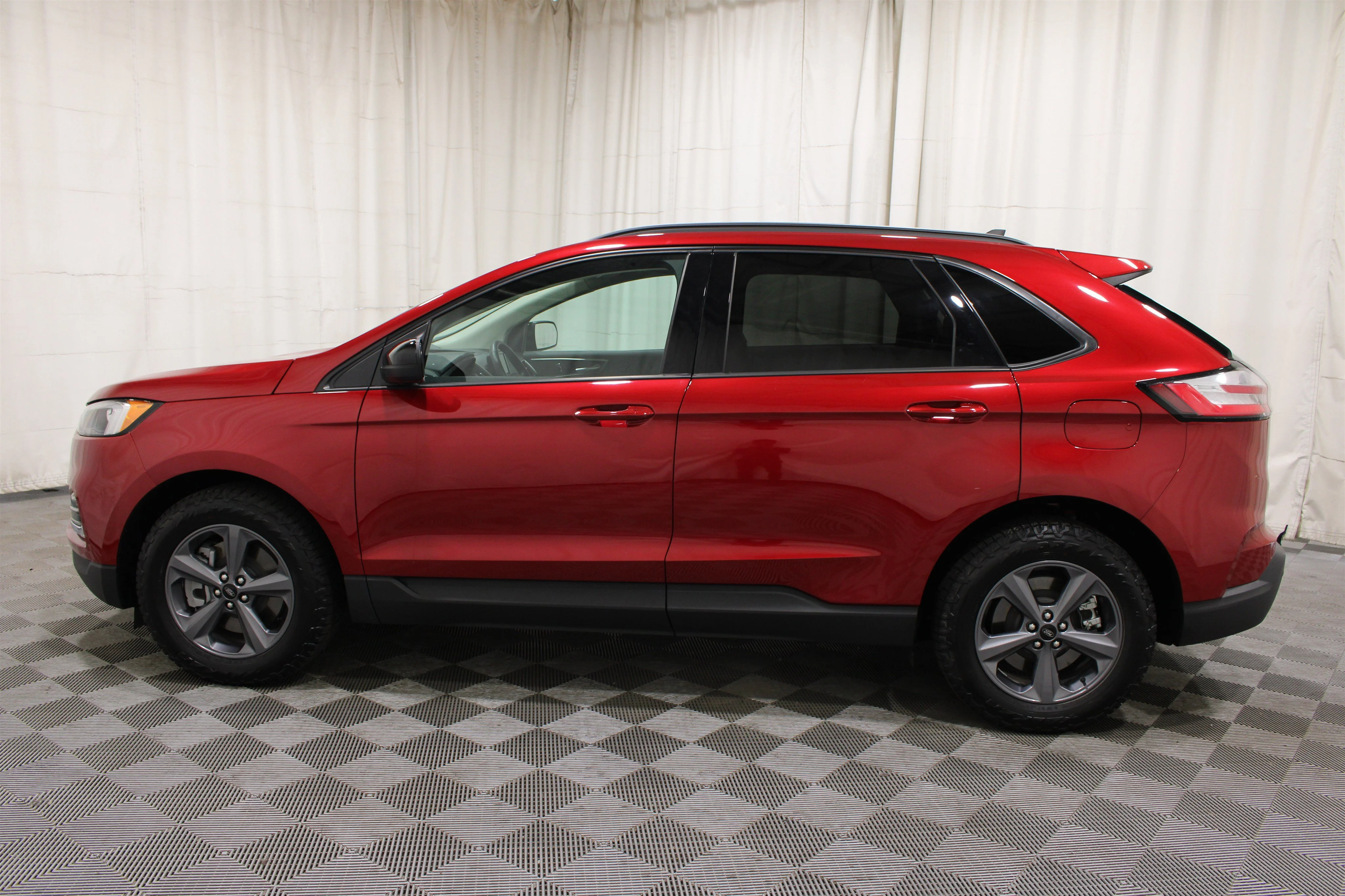 2024 Ford Edge SEL - Photo 34