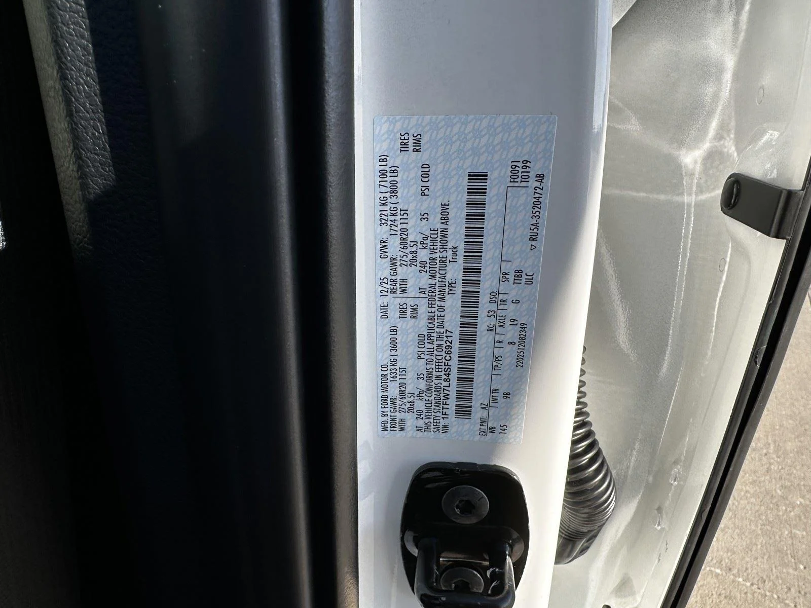 New 2025 Star White Metallic Tri-Coat Ford Platinum image 34