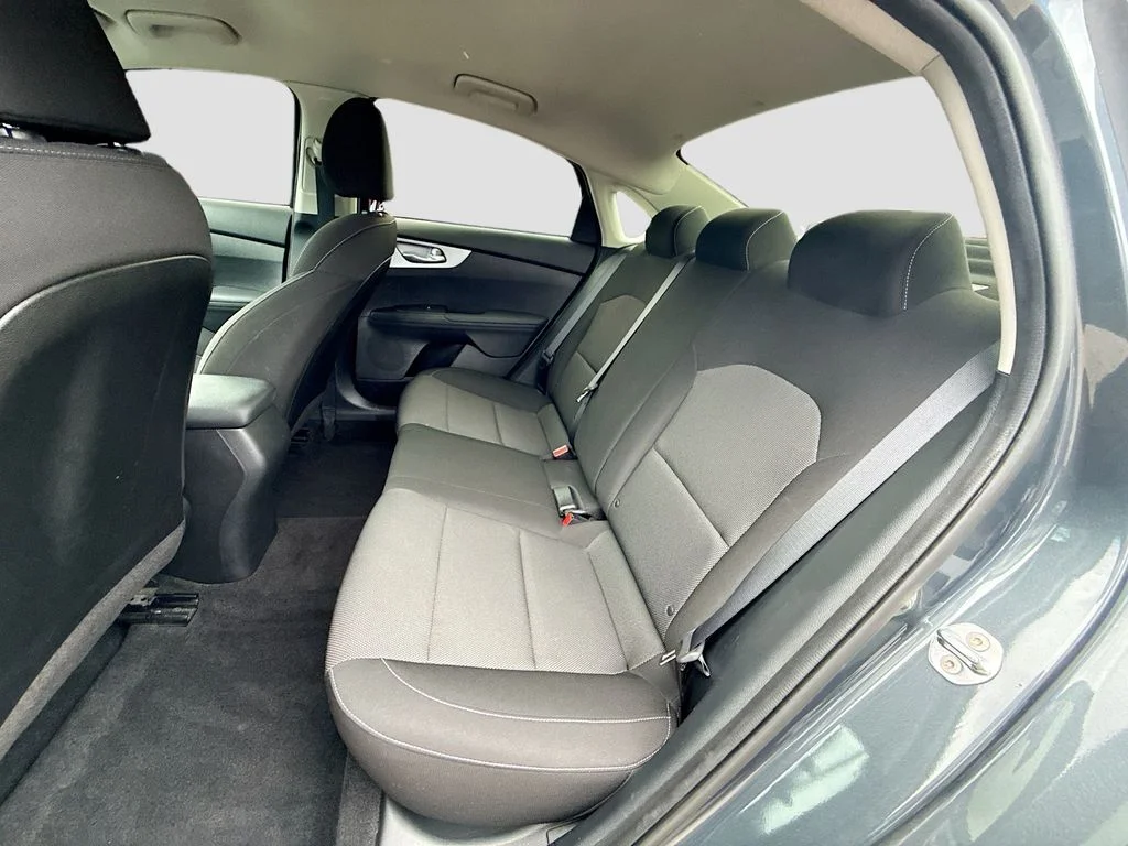 Used 2023 Gray Kia LXS image 27