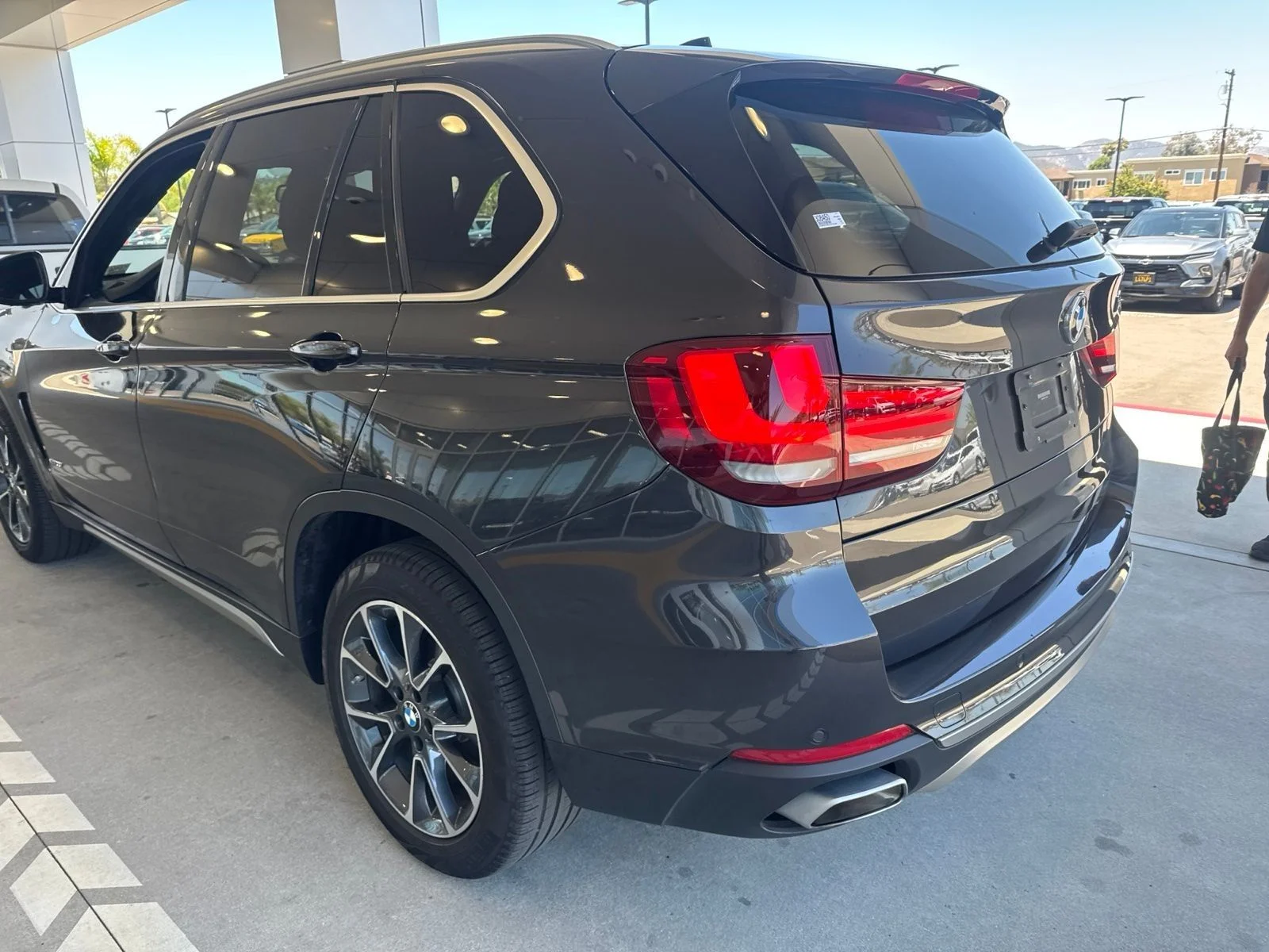 Used 2018 Gray BMW xDrive35i image 5