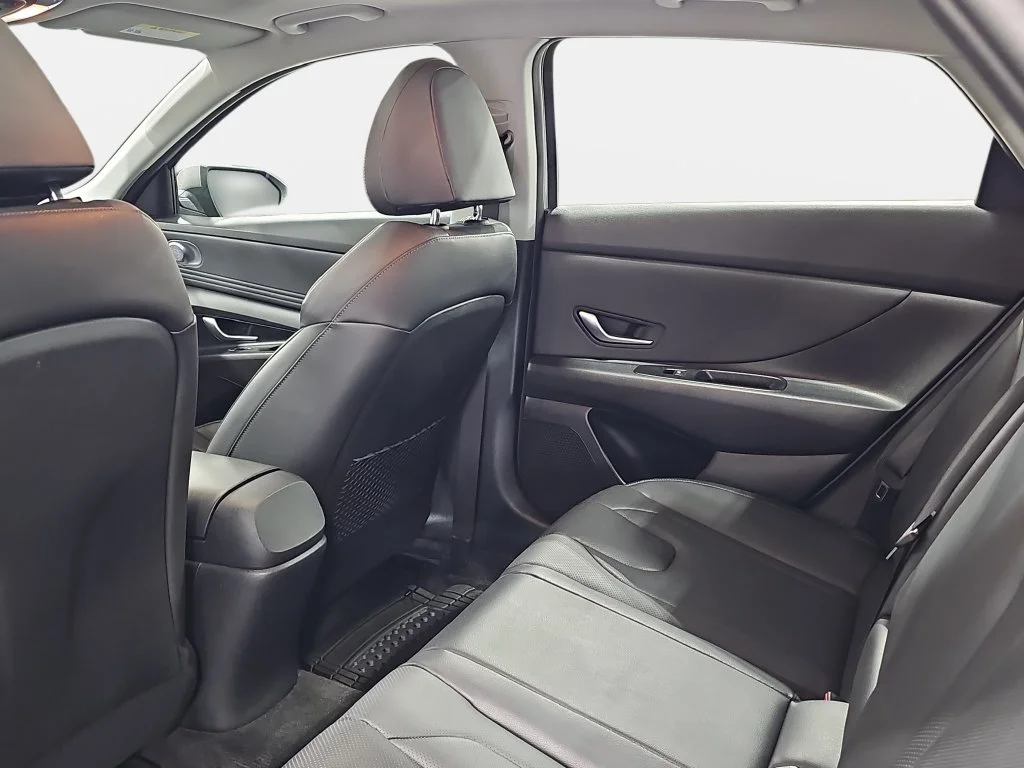Used 2023 Silver Hyundai Limited image 13