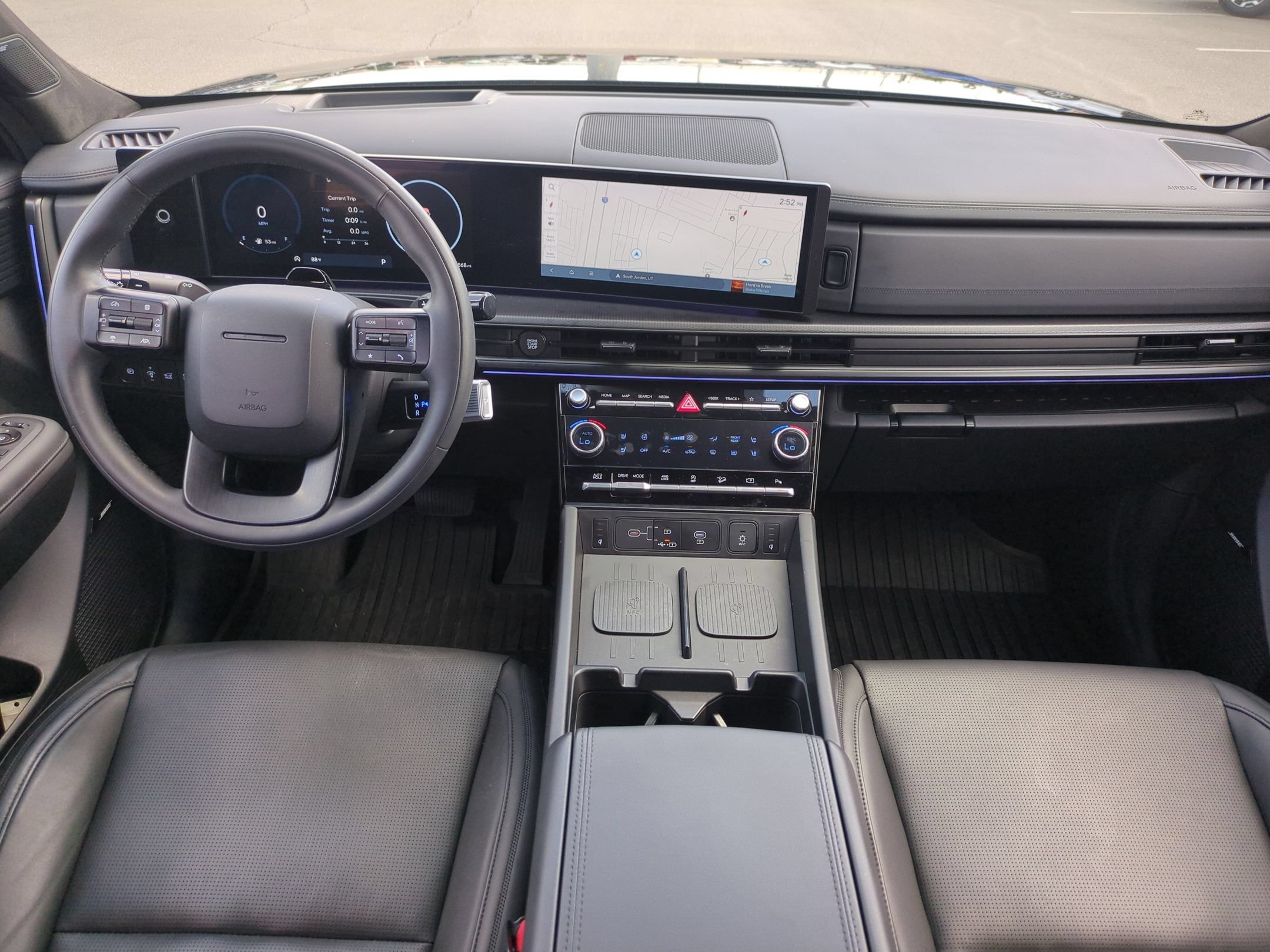 Used 2025 Phantom Black Hyundai Calligraphy image 29