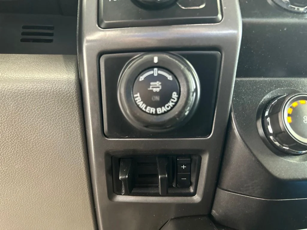 Used 2019 Black Ford XLT image 52