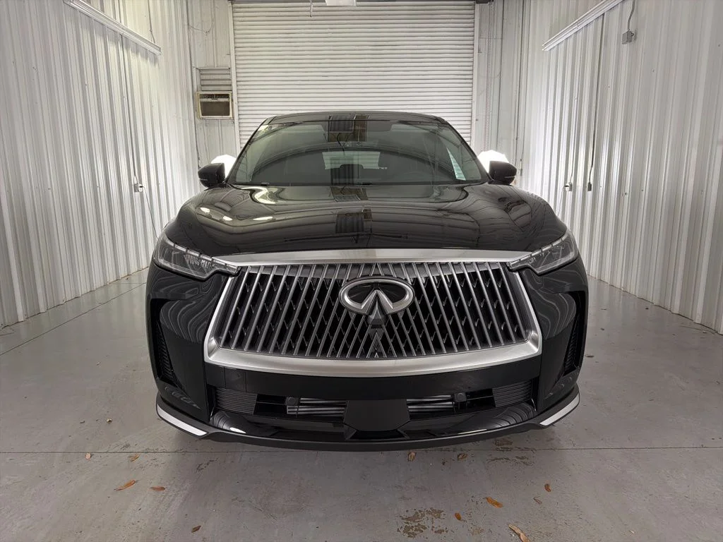 Certified Used 2026 Black INFINITI PURE image 3