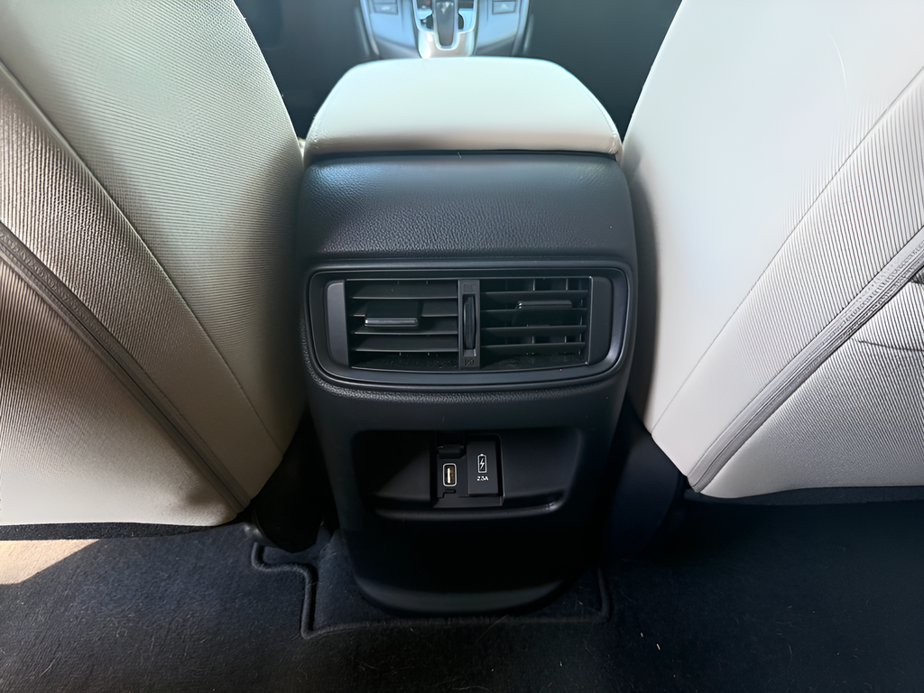 Used 2021 White Honda EX image 12