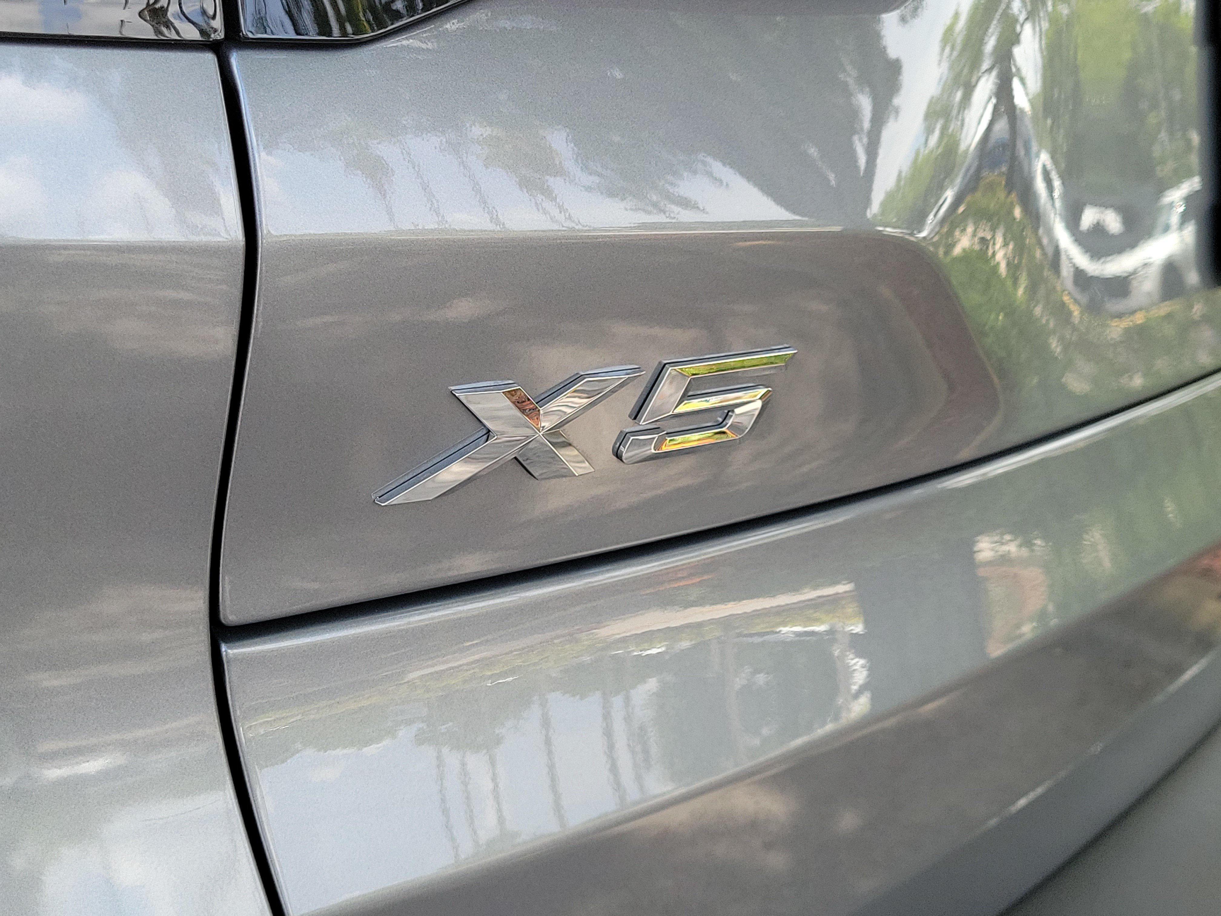 Certified Used 2025 Skyscraper Grey Metallic BMW sDrive40i image 10