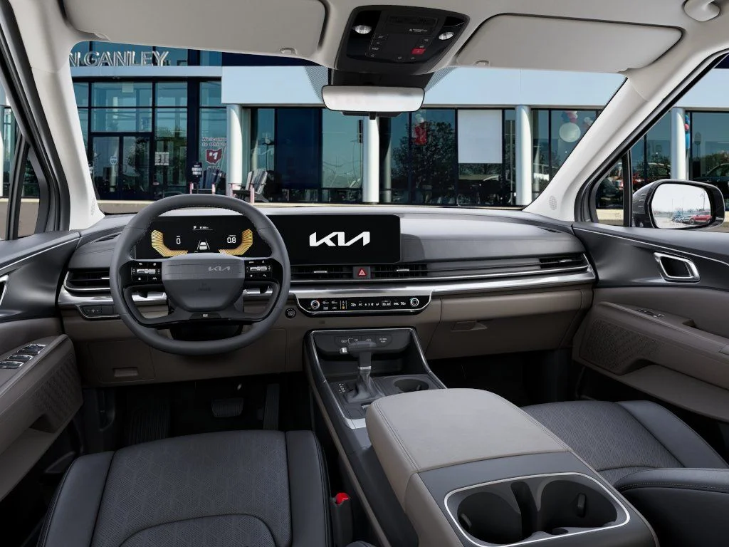 New 2027 Ceramic Silver Kia LXS image 14