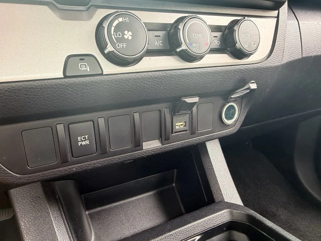 Used 2023 Silver Toyota SR image 23