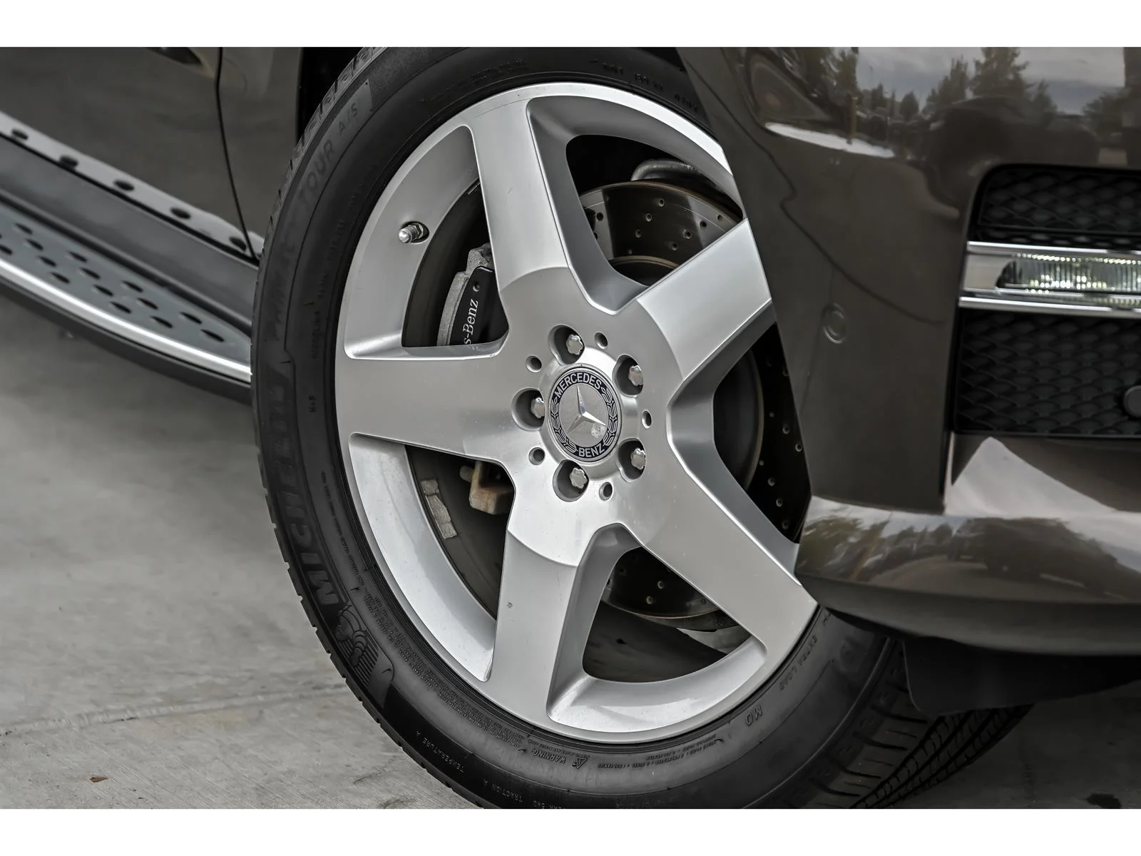 Used 2015 Brown Mercedes-Benz ML 400 image 3