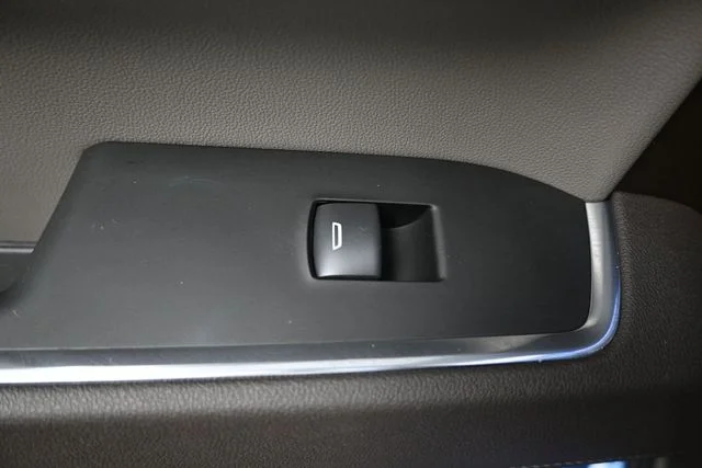 Used 2025 Blue Chevrolet LT image 13