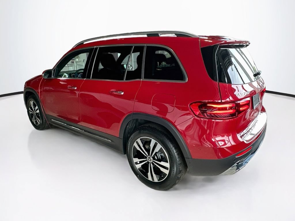 New 2026 MANUFAKTUR Patagonia Red Metallic Mercedes-Benz GLB 250 image 31