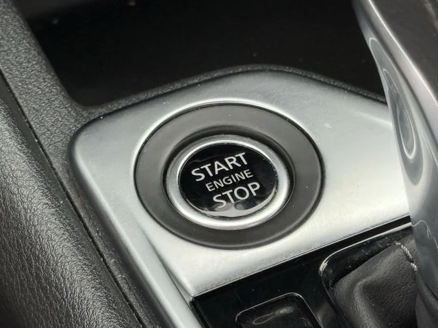 Used 2025 Gray Nissan SV image 19