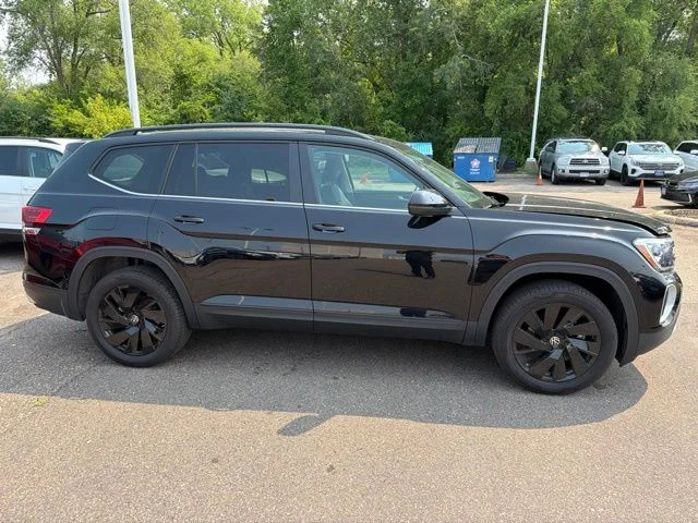 Certified 2026 Volkswagen Atlas SE w/Tech with VIN 1V2HN2CA6TC515252 for sale in Inver Grove Heights, Minnesota