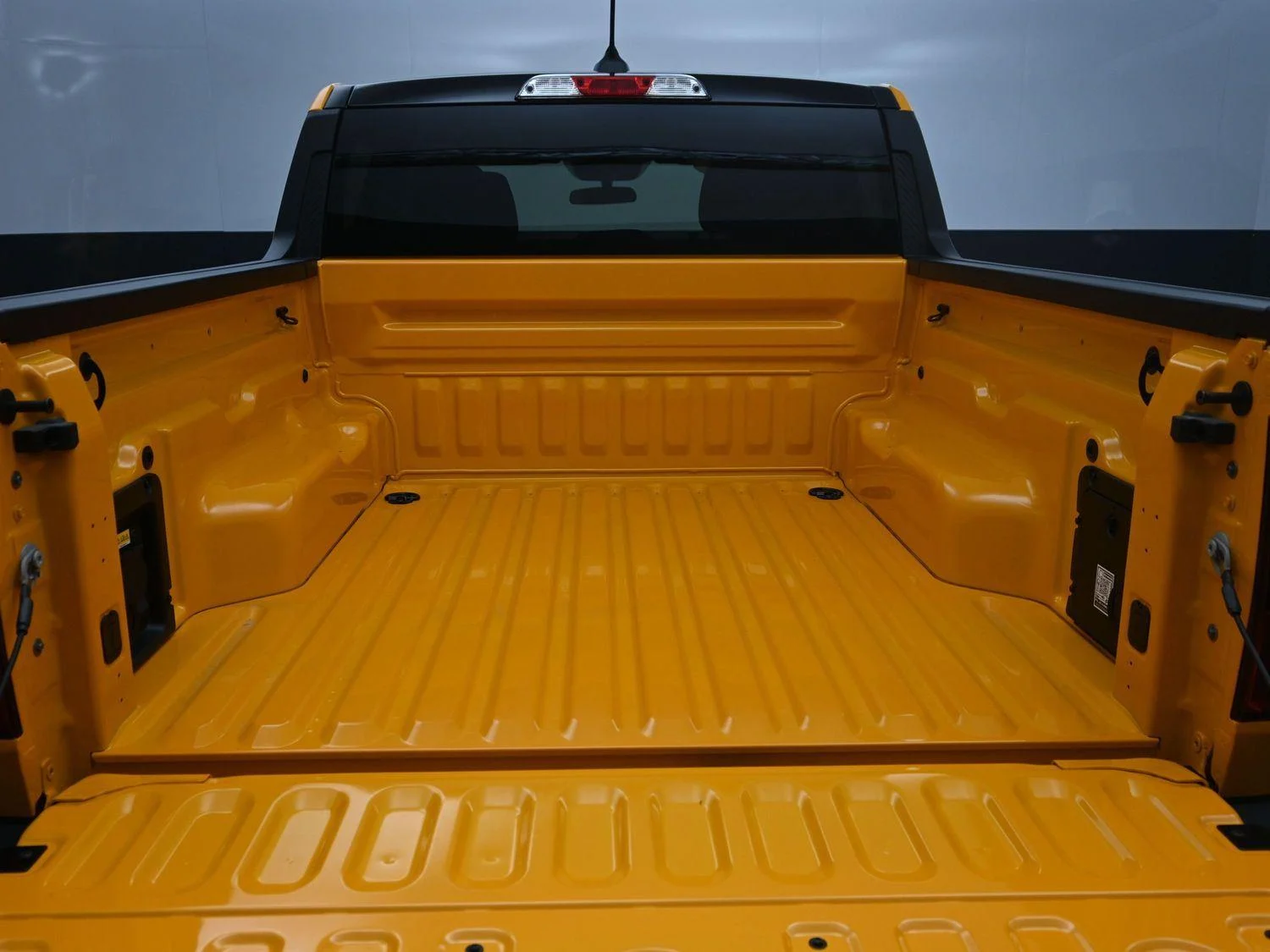New 2026 Orange Fury Metallic Tri-Coat Ford XLT image 14