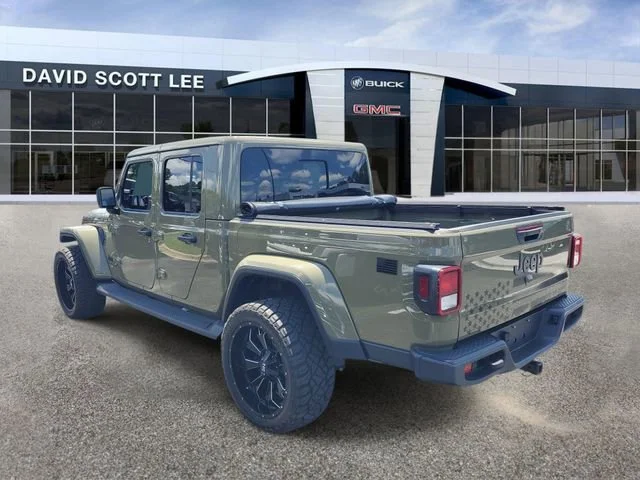 Used 2025 41 Jeep High Tide image 3