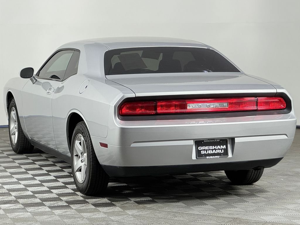 Used 2010 Bright Silver Metallic CC/Mineral Gray Met CC Dodge SE image 4