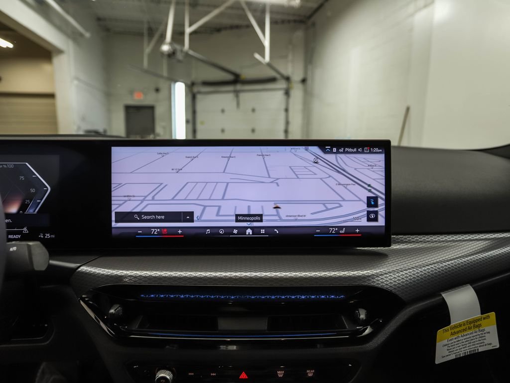 2025 BMW i4 40 - Photo 16