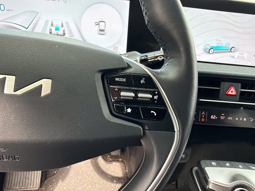Used 2023 Glacier Kia Wind image 12