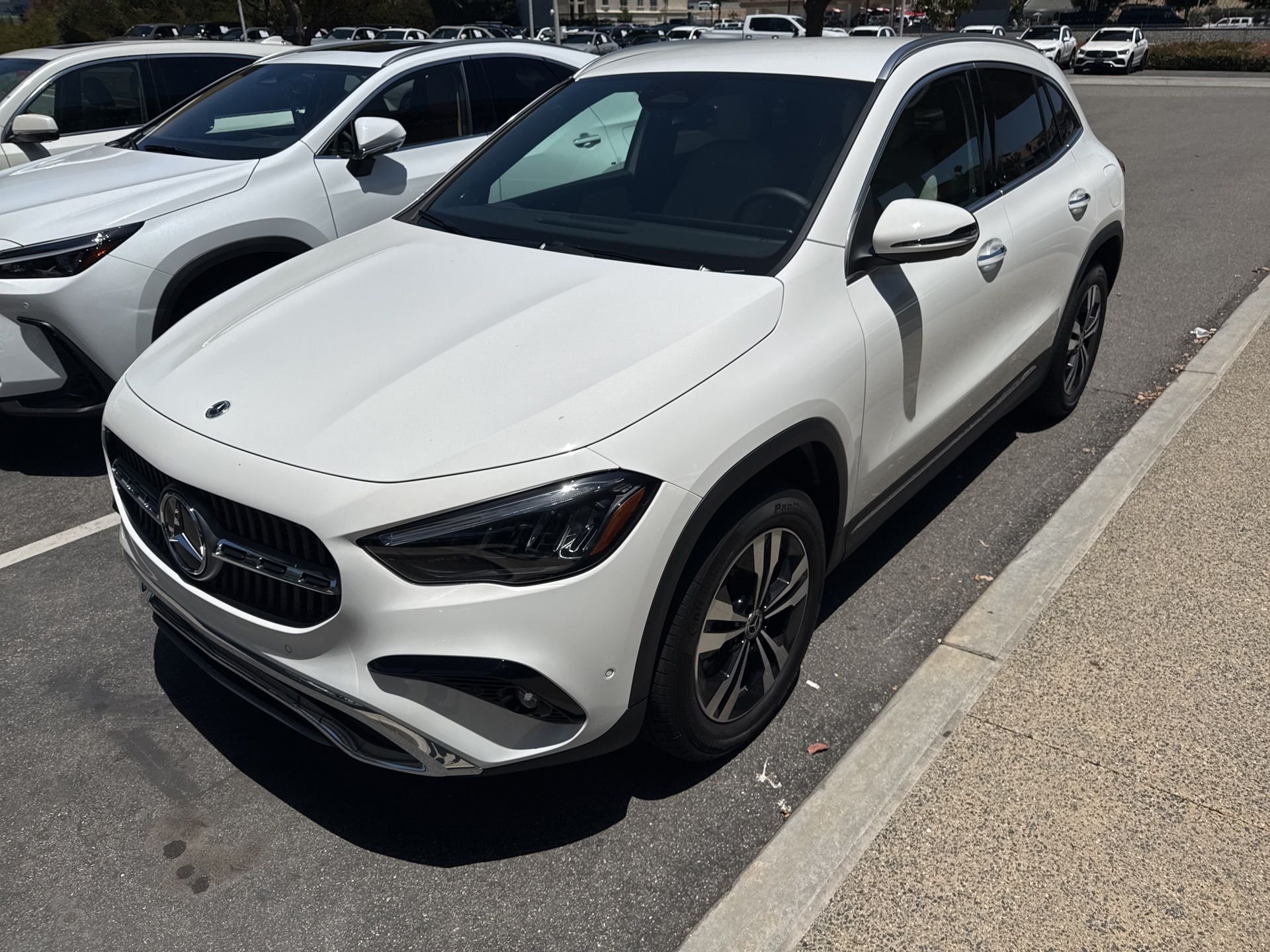 2026 Mercedes-Benz GLA GLA 250's photo