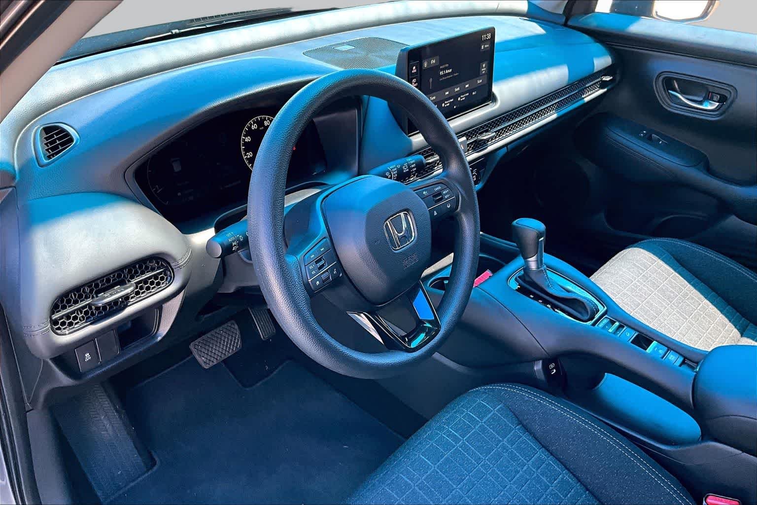 2026 Honda HR-V LX - Photo 18