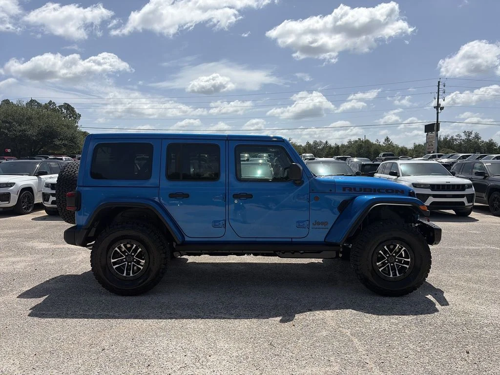 New 2026 Hydro Blue Pearl-Coat Exterior Paint Jeep Rubicon X image 7
