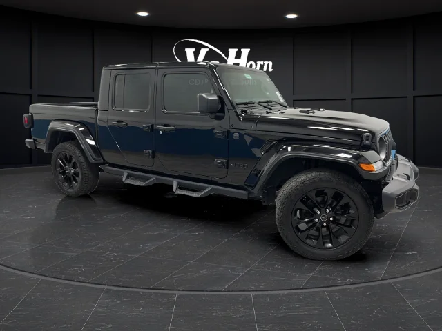 2025 Jeep Gladiator NightHawk