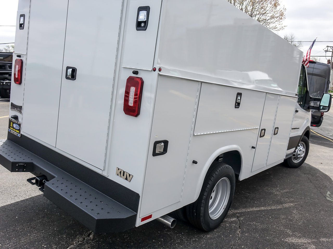 New 2026 Oxford White Ford KUV image 9