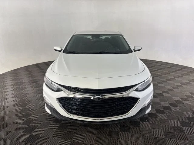 1G1ZG5ST4PF189050