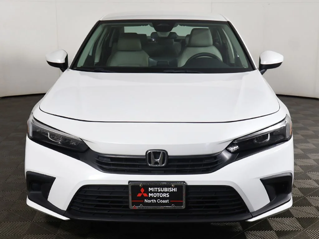 Used 2023 White Honda LX image 8
