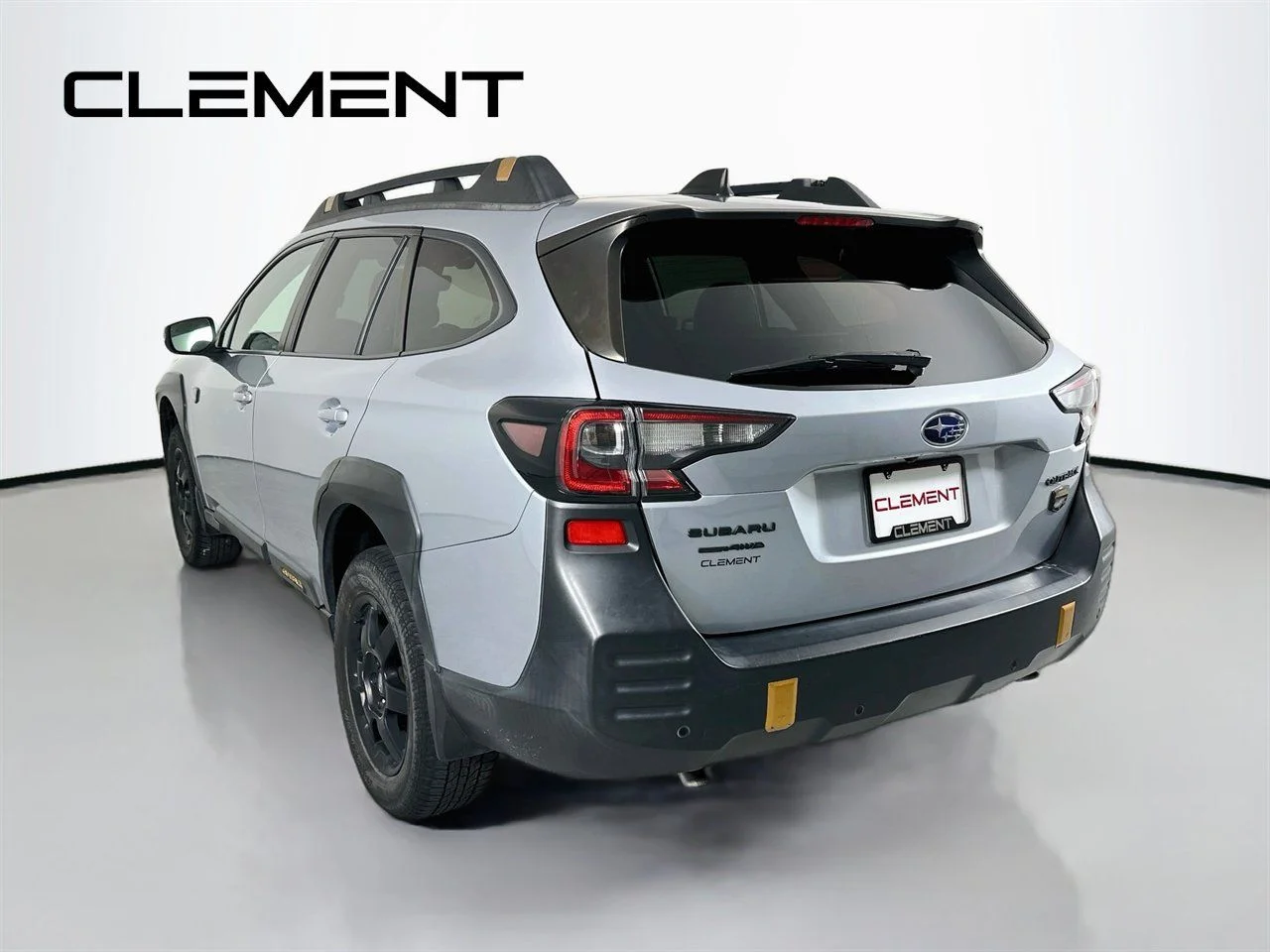 Certified Used 2022 Ice Silver Metallic Subaru Wilderness image 10