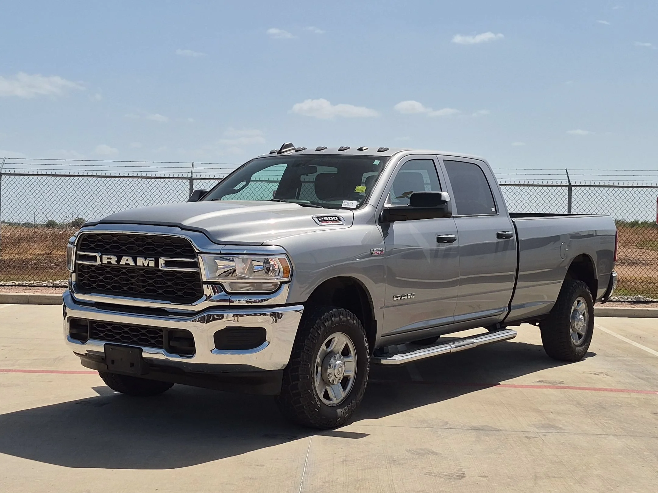 Used 2021 Silver Ram Tradesman image 7