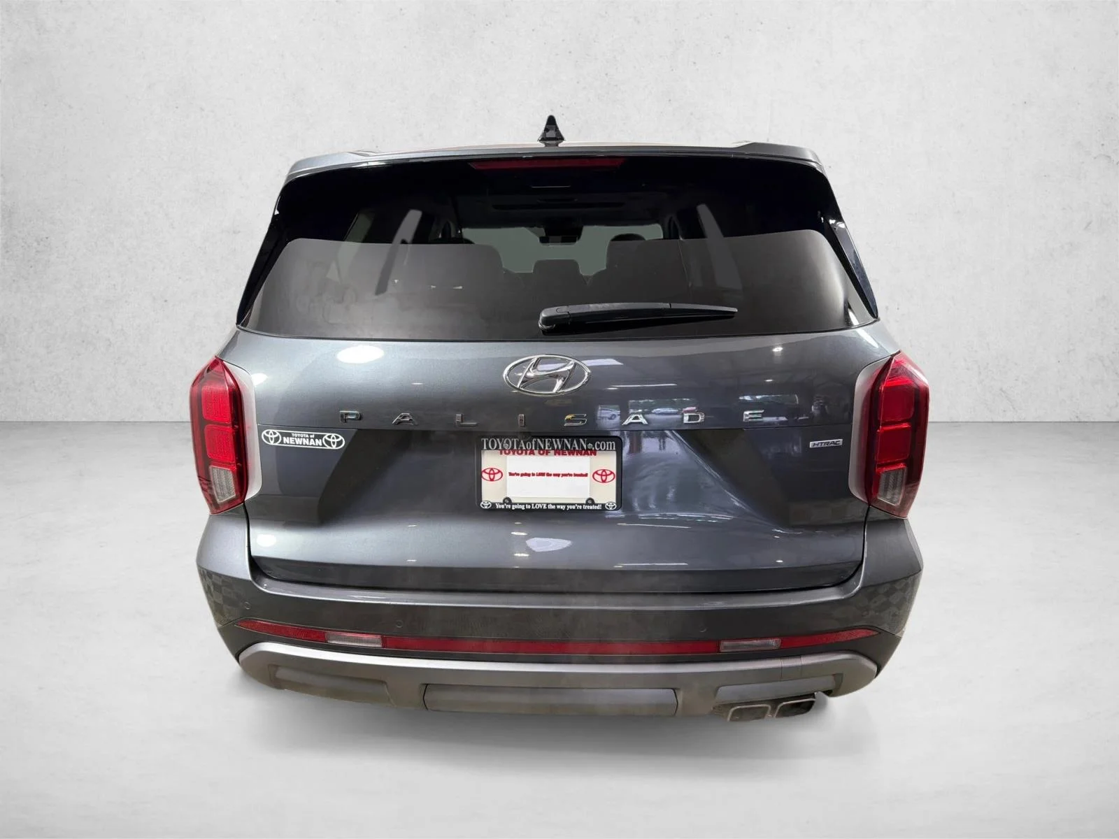 Used 2023 Gray Hyundai SEL image 6