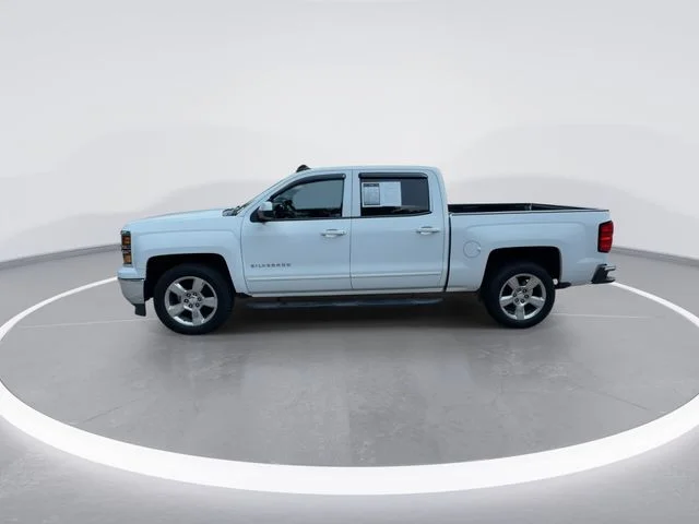 Used 2015 White Chevrolet LT image 5