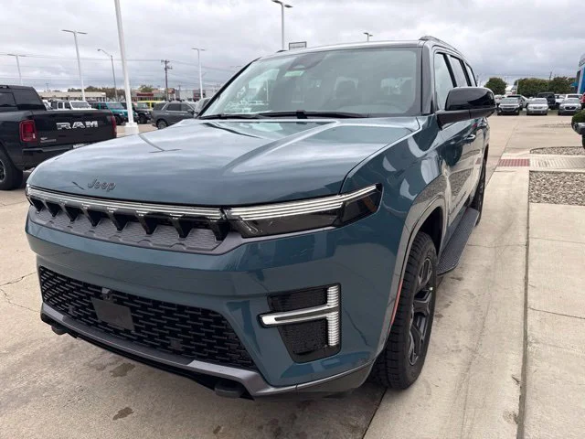 New 2027 Gray Jeep Upland image 47