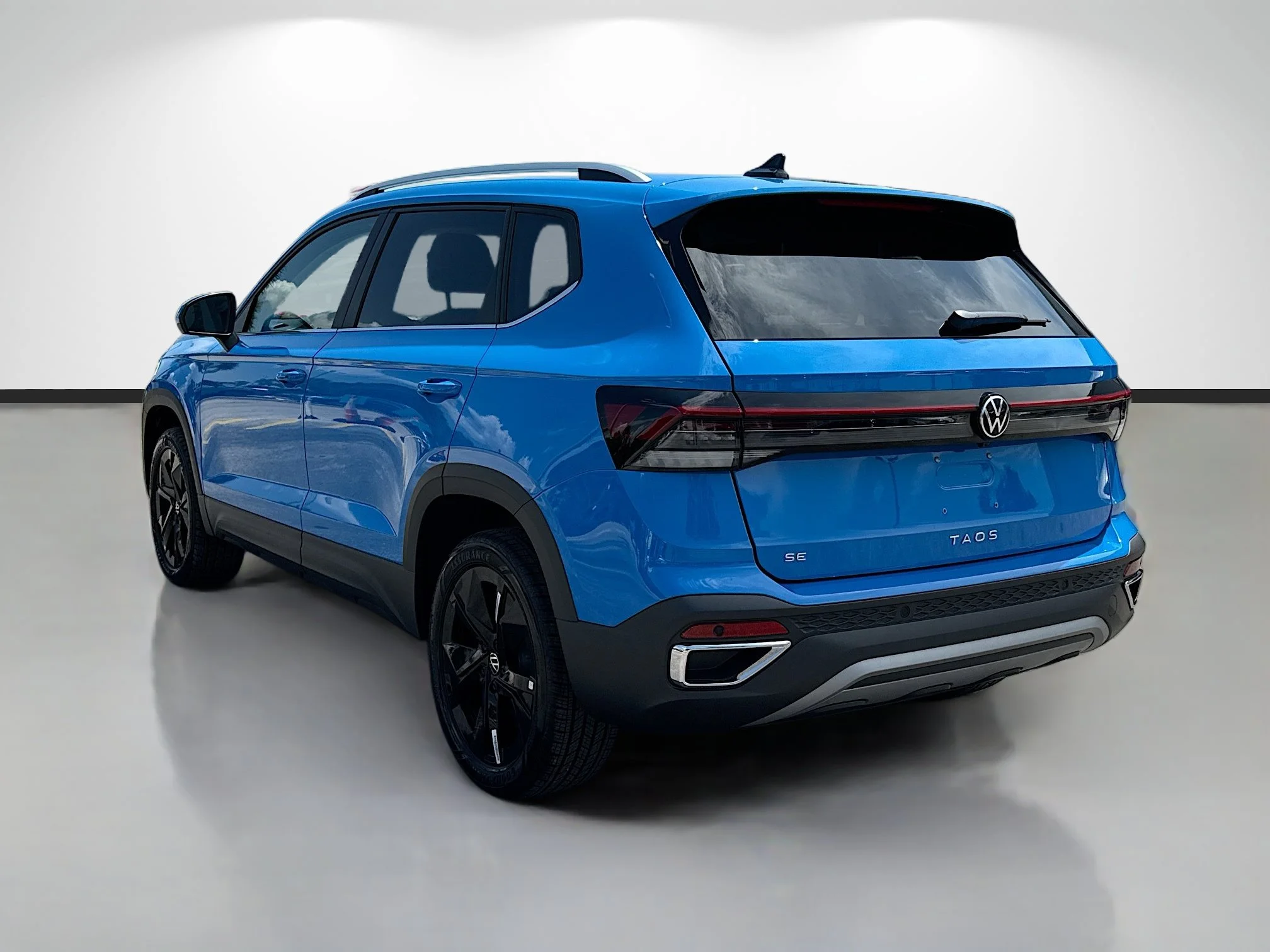 New 2026  Volkswagen SE image 5