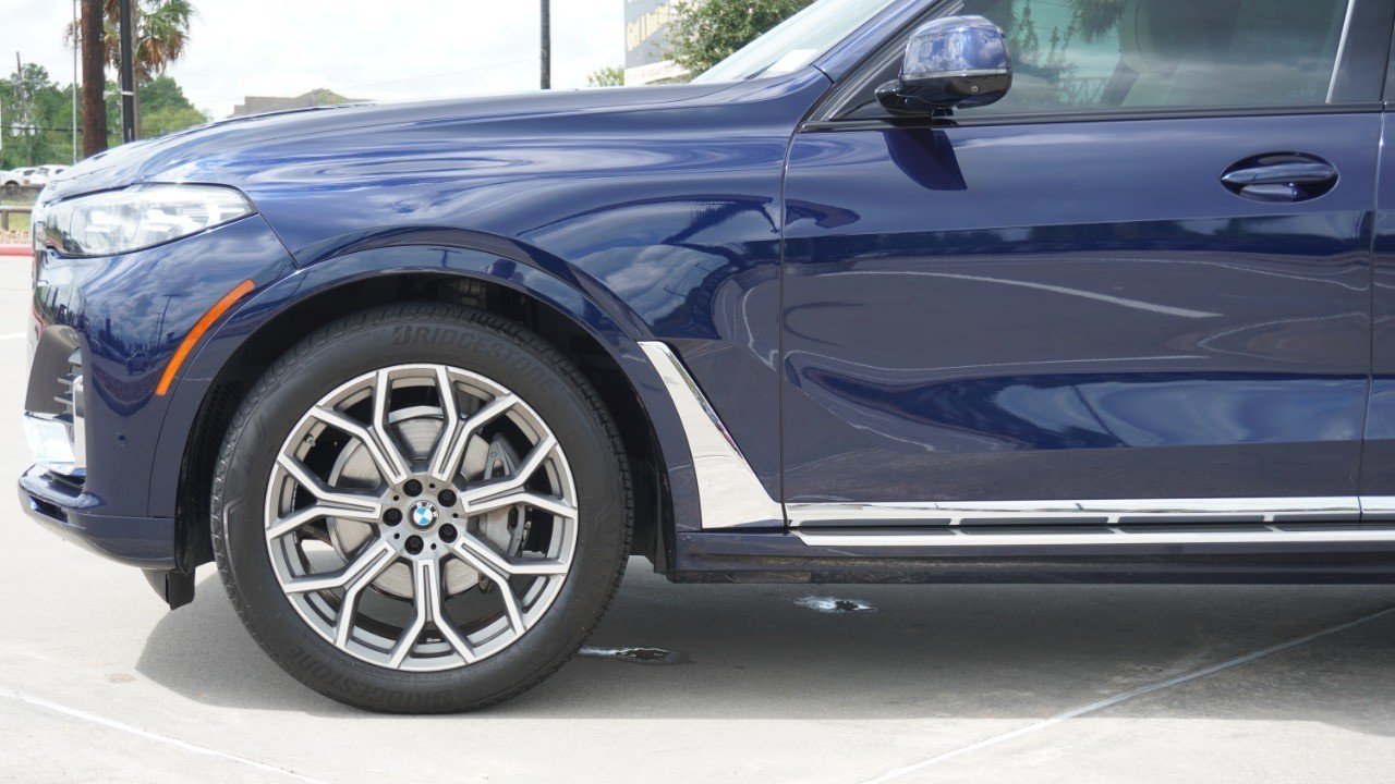 Used 2021 Blue BMW xDrive40i image 10